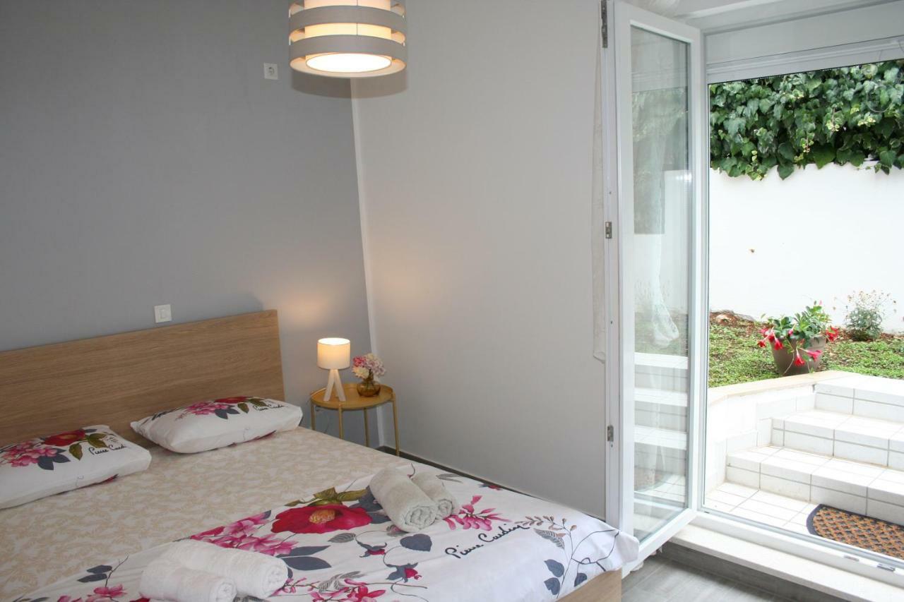 Chambre Double ou Lits Jumeaux Deluxe – Vue sur Jardin