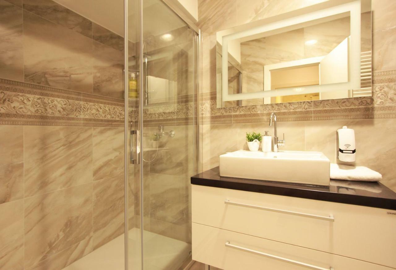 Superior Double Room,857874590:JPEG