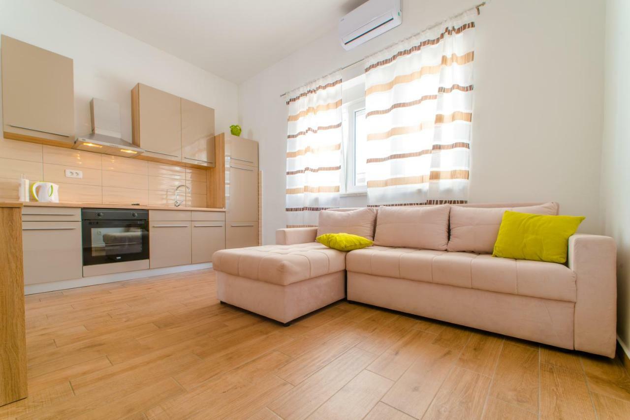 Appartamento con 2 Camere da Letto