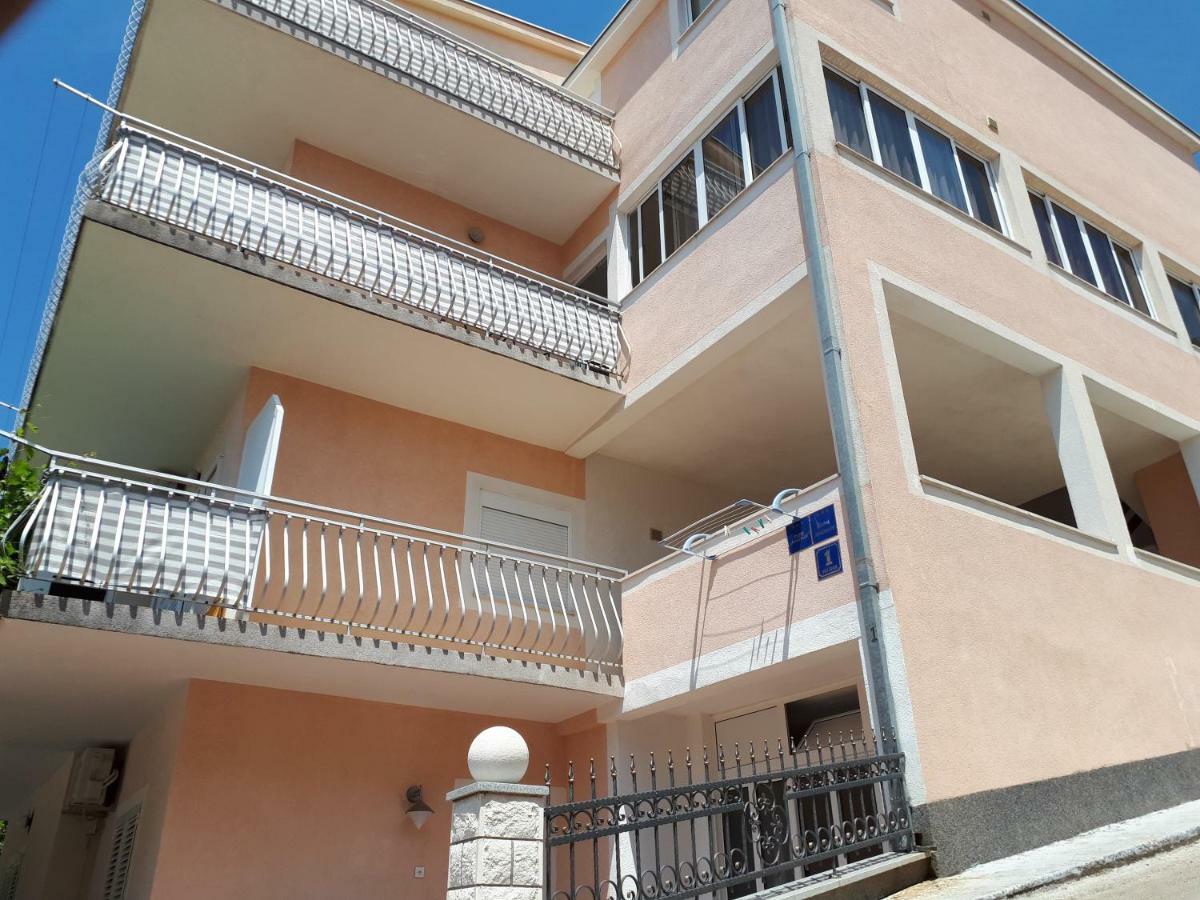 Apartment mit 2 Schlafzimmern und Meerblick