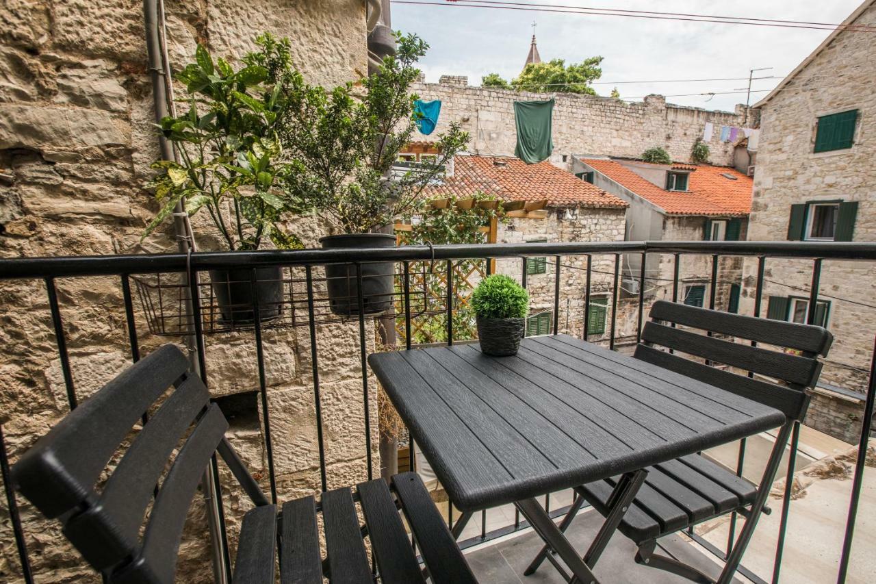 Two-Bedroom Apartment,890333863:JPEG