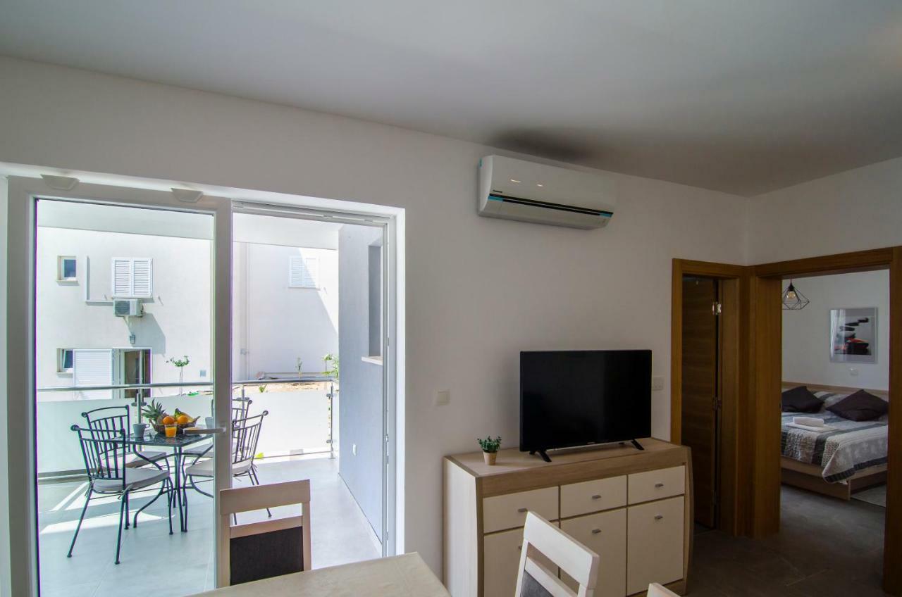 Apartment with Pool View,895414186:JPEG