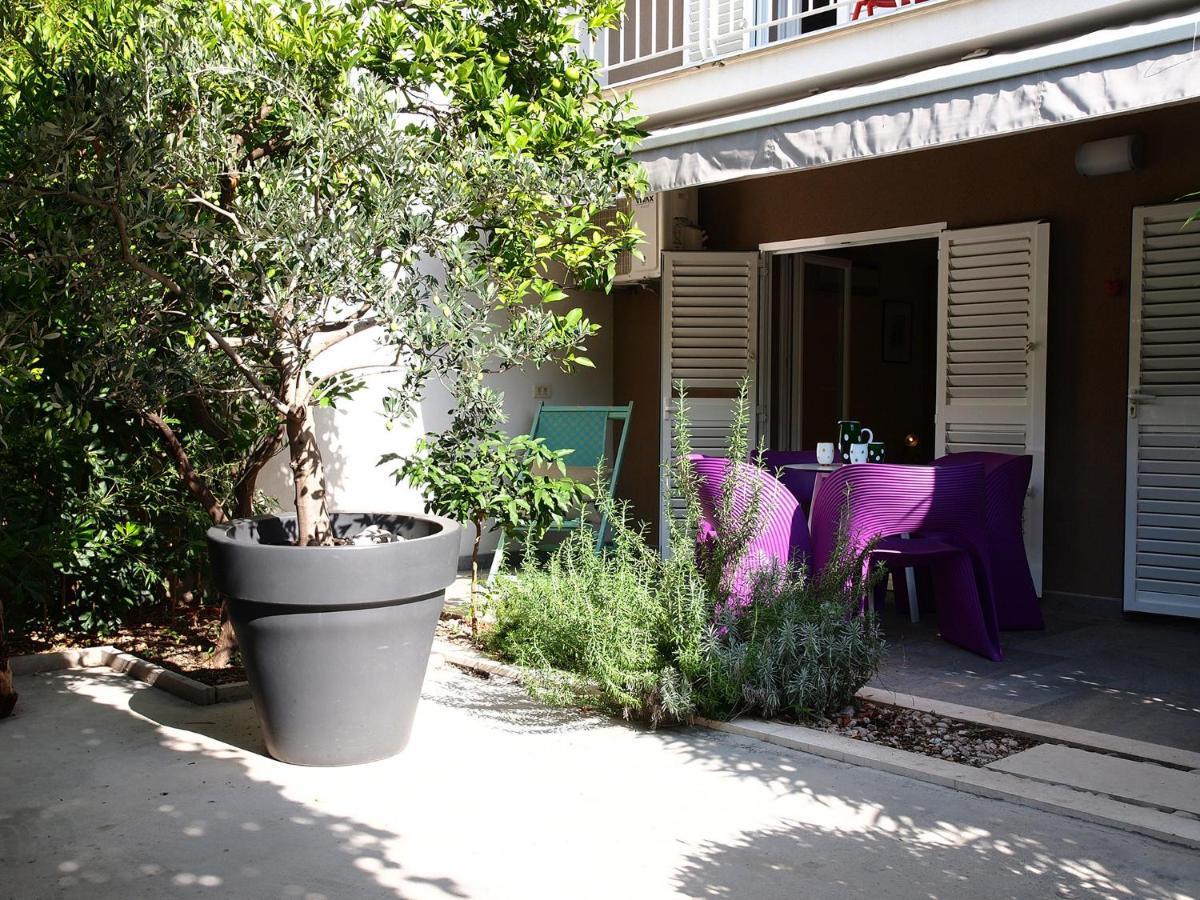 Two-Bedroom Apartment,963081340:JPEG