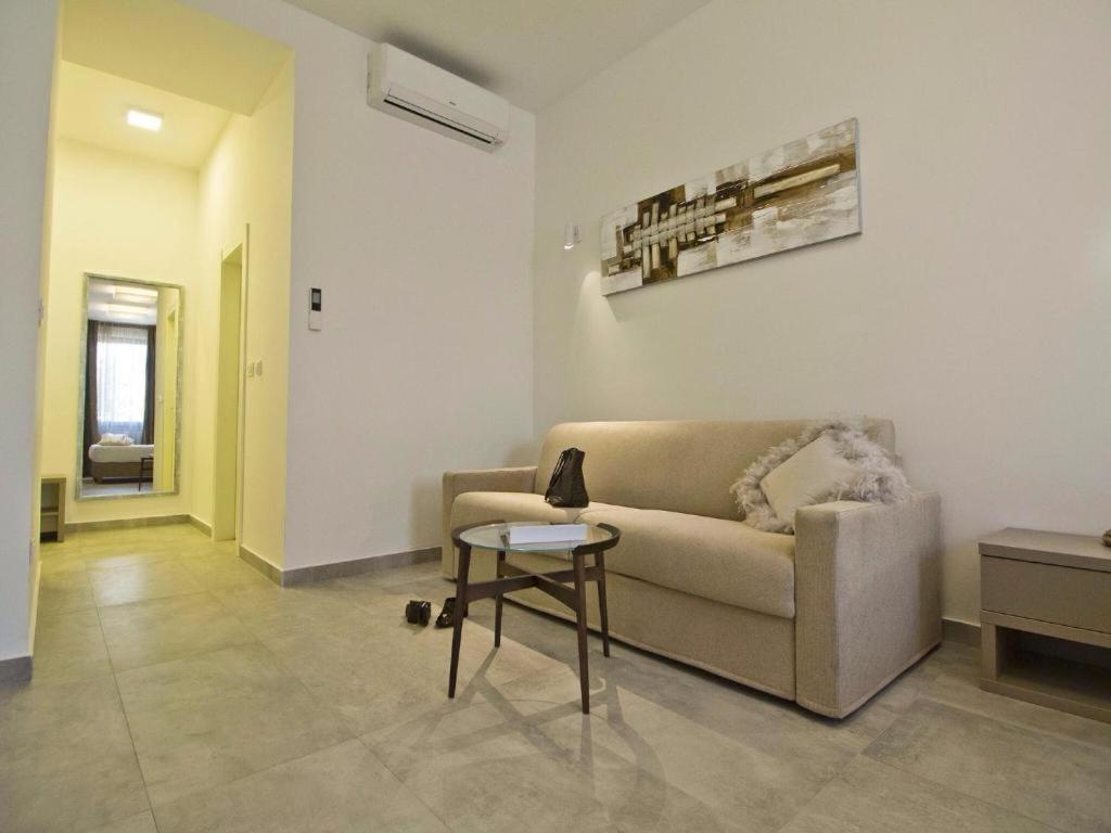 Luxury Quadruple Room