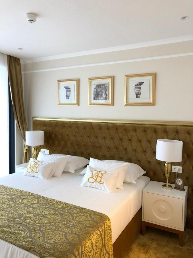 Deluxe Suite Sea Front Outdoor Jacuzzi,1066945309:JPEG