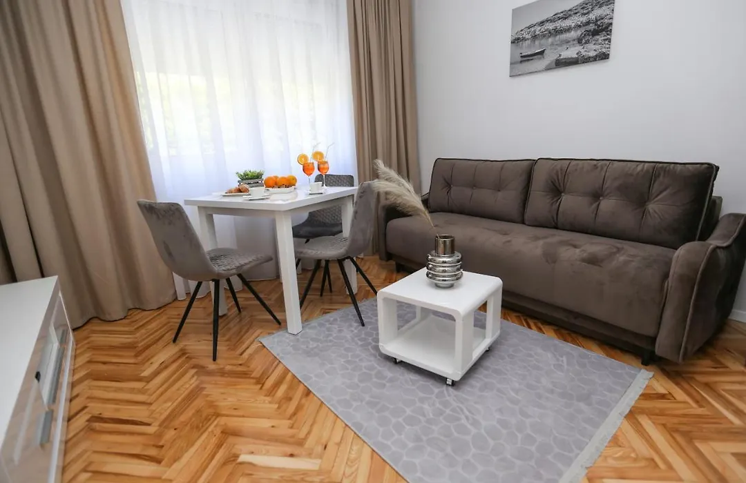 Apartmani Guto-1