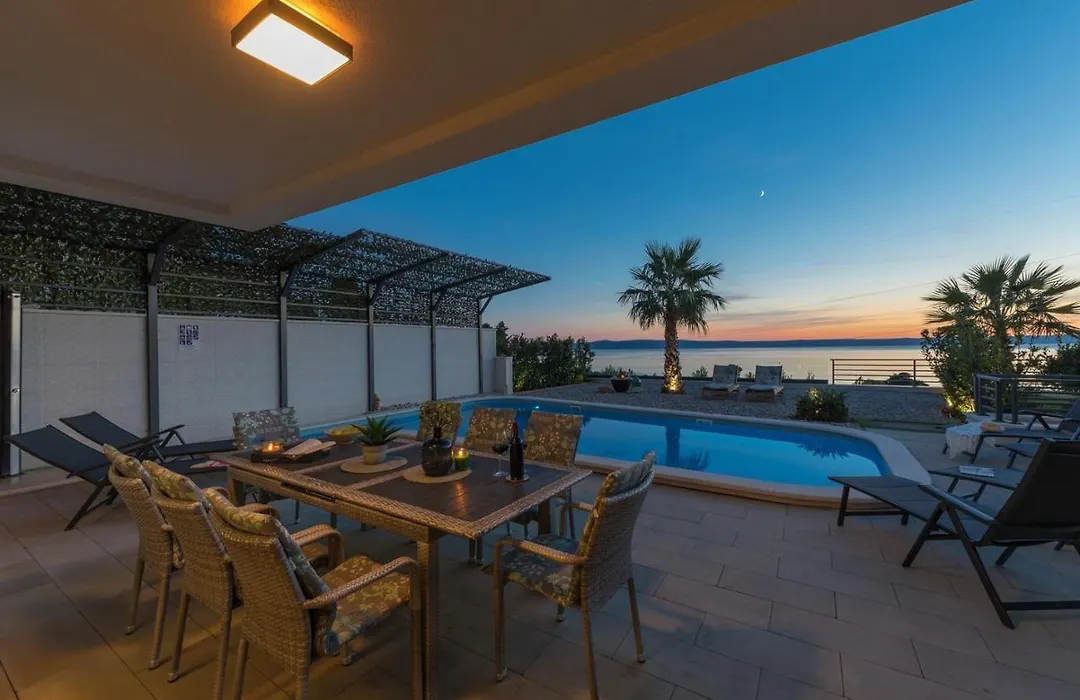Villa Glory Palm A Luxury Villa In Makarska, Private Pool-1