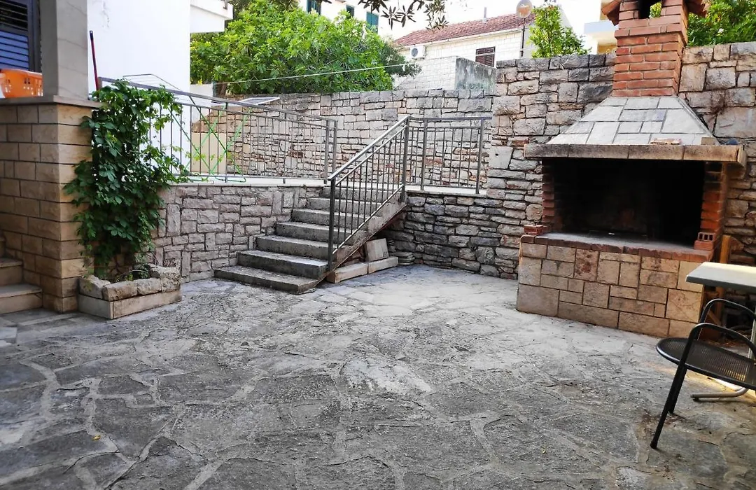 Apartments Vrsalovic-1