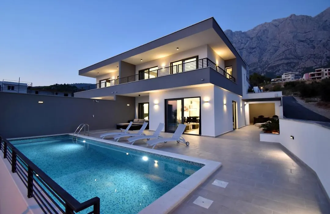 Villa Alexandra - Makarska-1