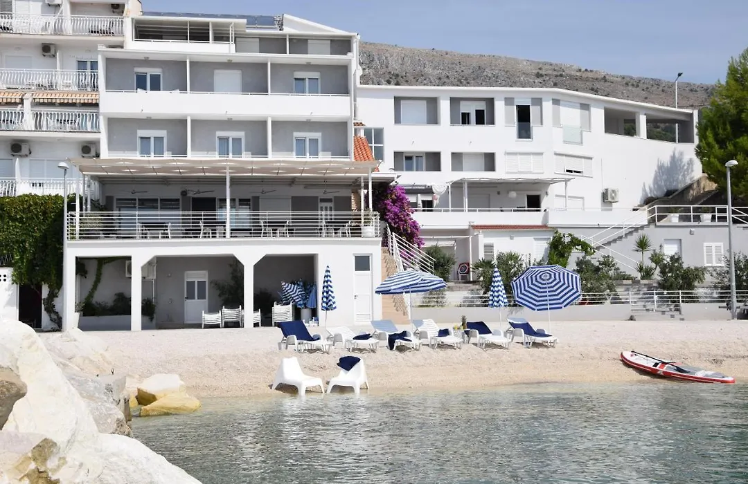Beach Rooms Split-1