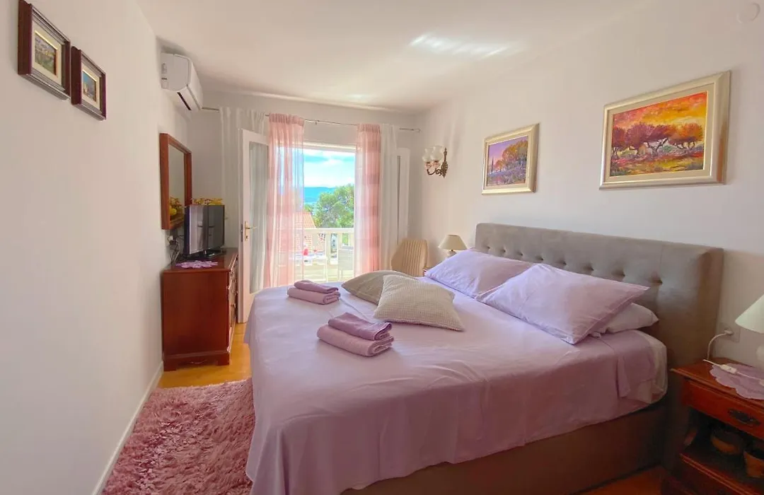 Guest House Meri-1