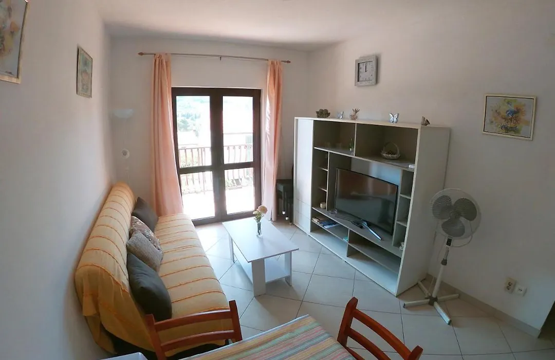 Apartmani Roic-1
