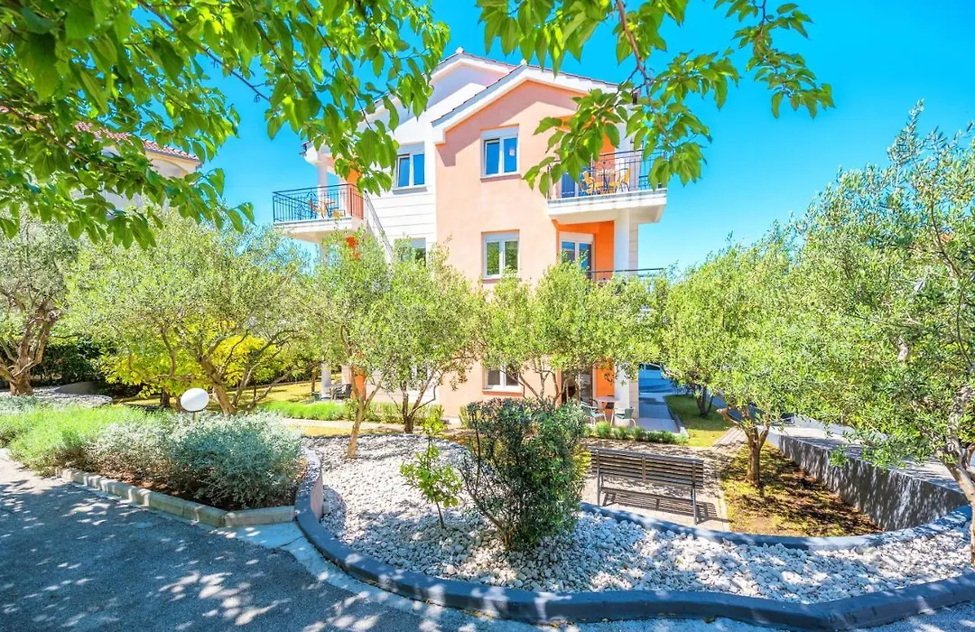 Villa Mihaela-1