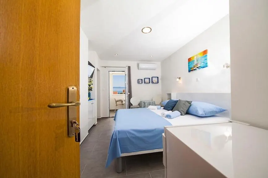 Apartments Ankica, Beach Located, Sea View, Free Parking-1