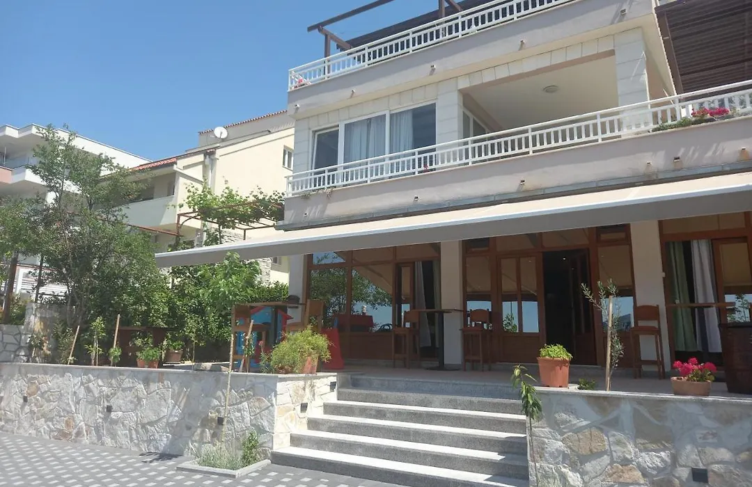 Apartments Kurilj-1
