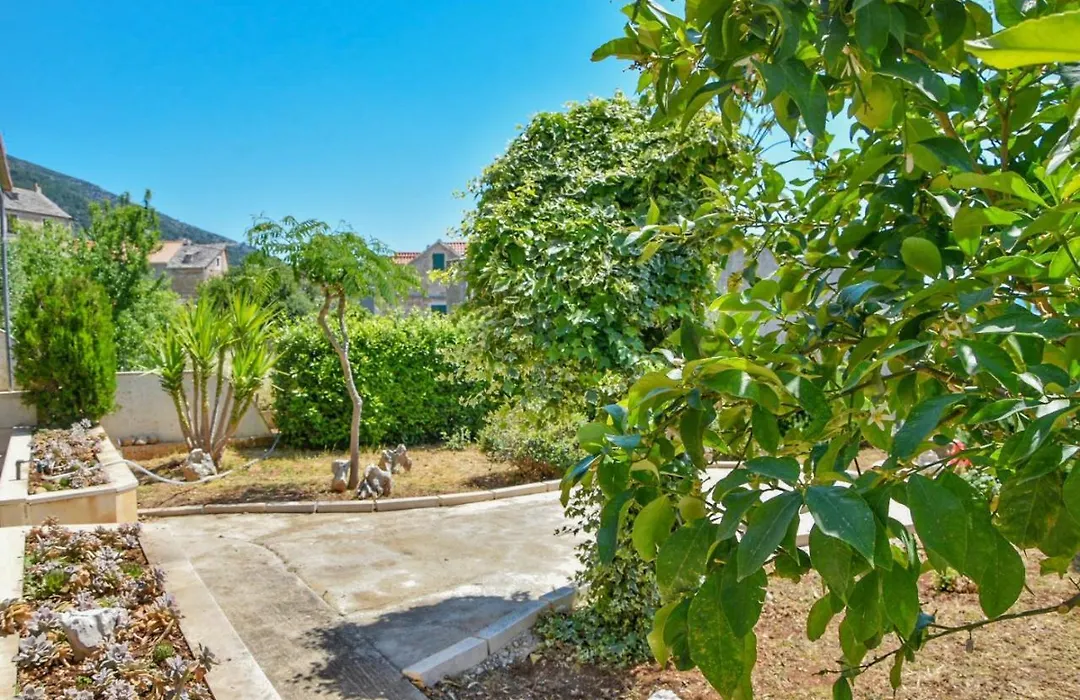 Apartments Sena-1