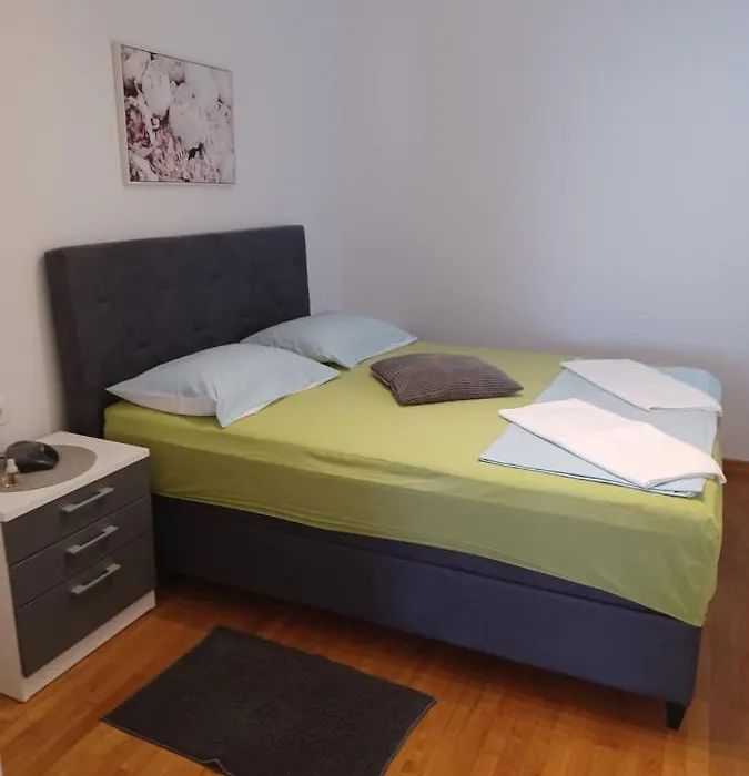 Apartment J&M-1