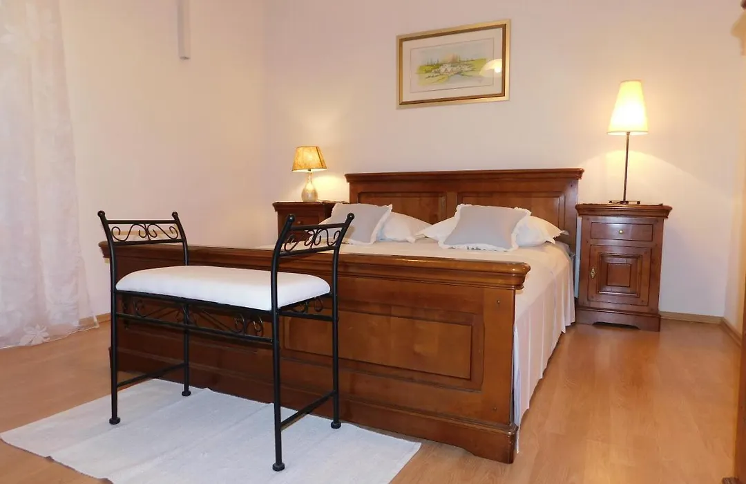 Apartment Dalmatia Ketty-1