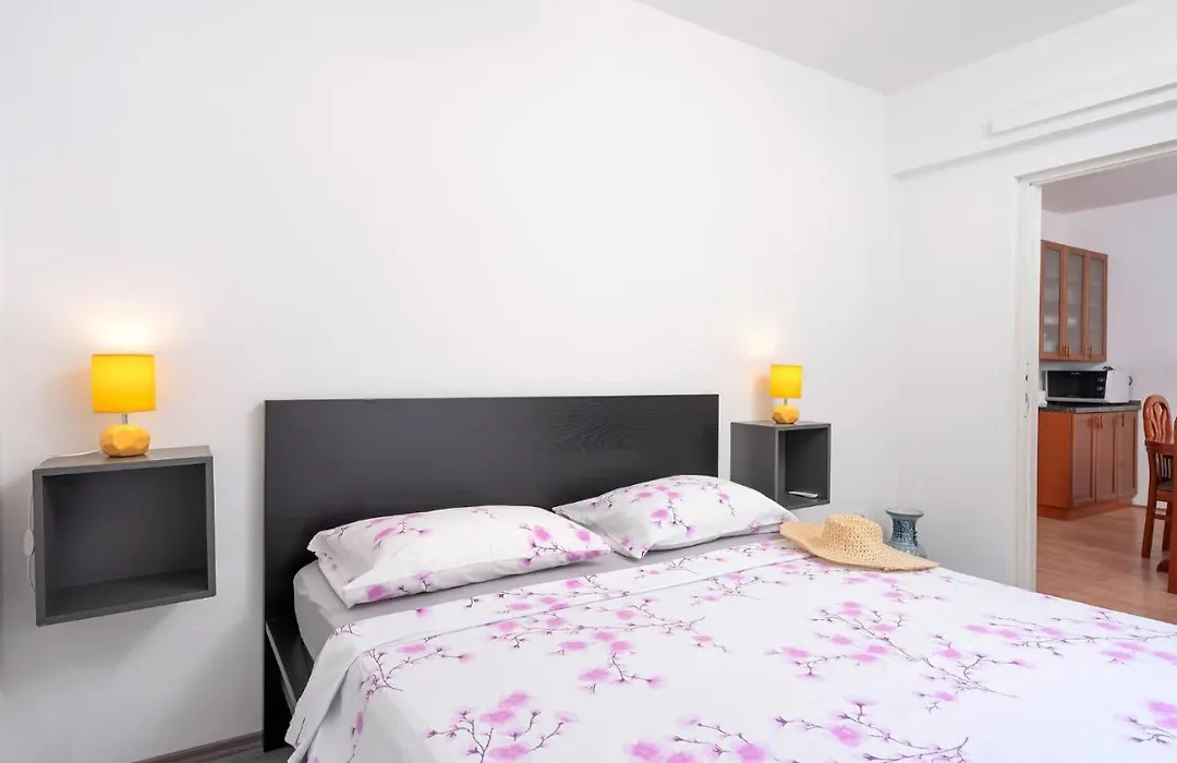 Apartment Filip - Zf Hvar-1