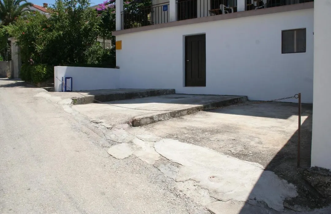 Apartments With A Parking Space Hvar - 4593-1
