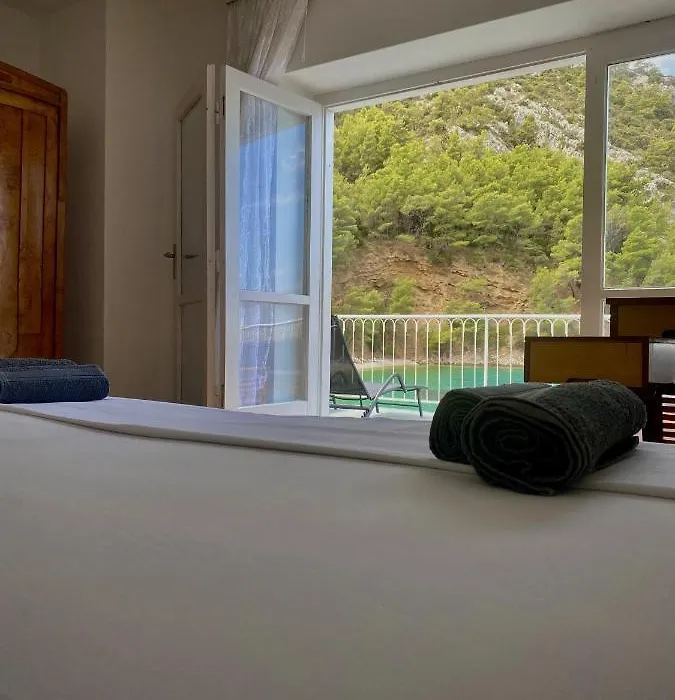 Robinson Crusoe Eco Bay Apartment-1