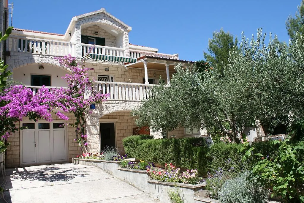 Apartments Jagoda-1