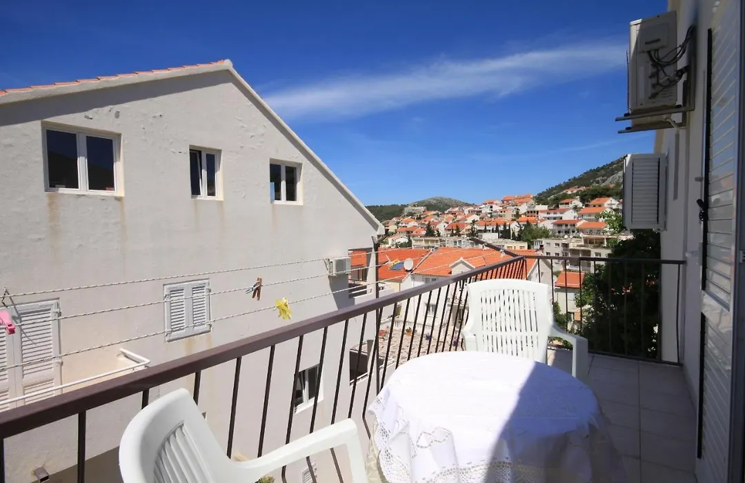 Apartments With A Parking Space Hvar - 4004-1