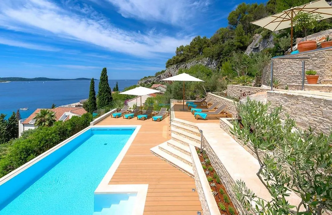 Beautiful Villa Majestic-1