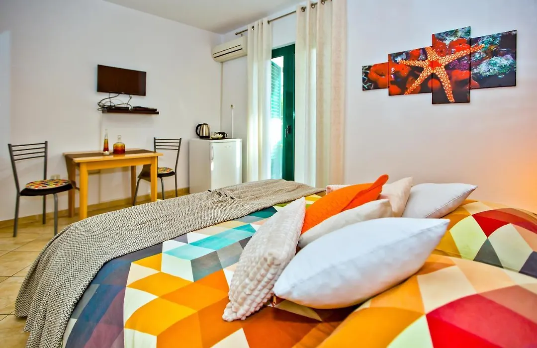 Art Deco Pape Hvar-1