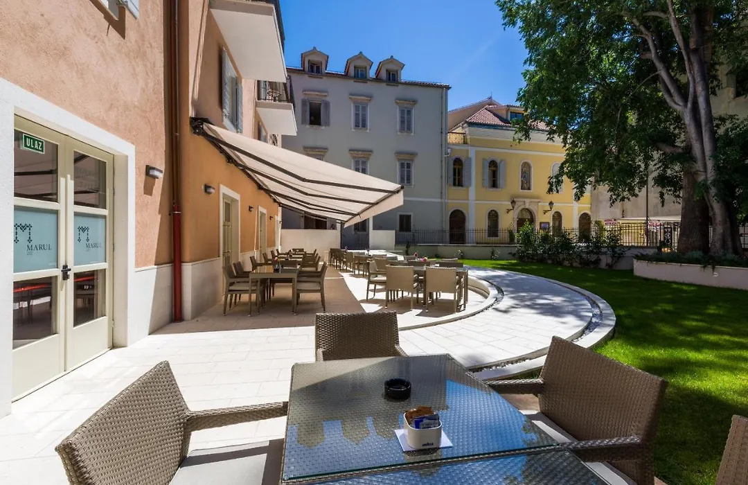 Calma Luxury Rooms-1