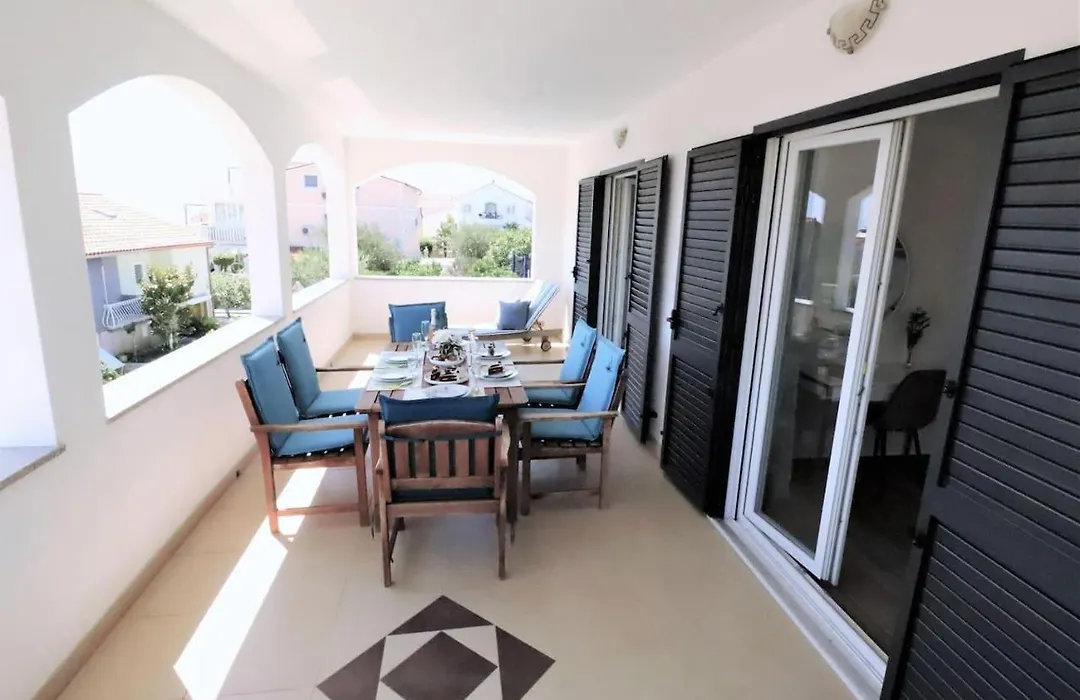 Luxury Beachfront Villa With Pool For Two Families-1
