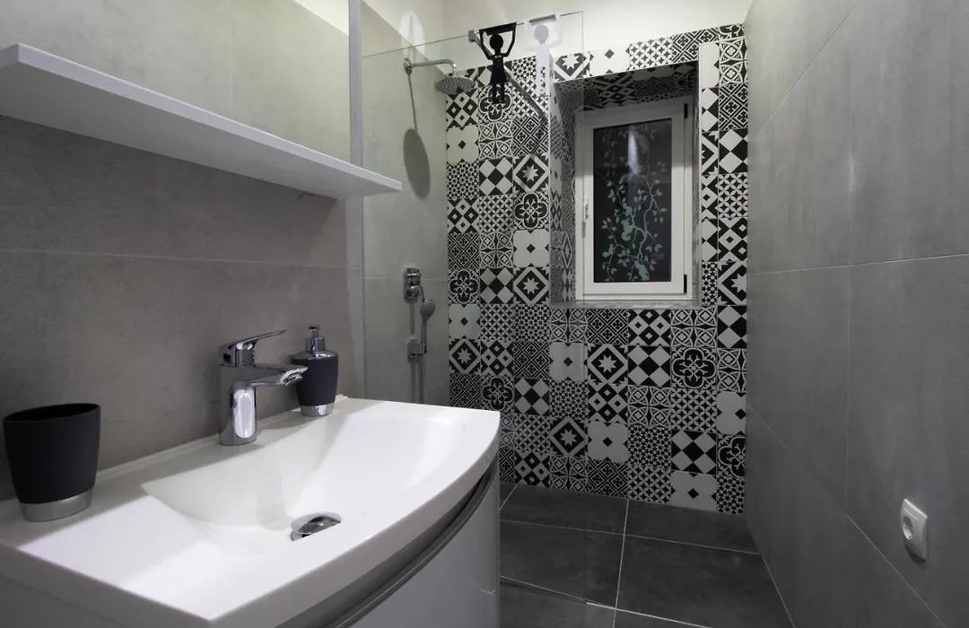 Split Urban Getaway Double Room-1