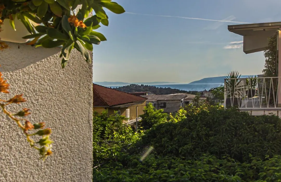 Lunarta Apartments-1