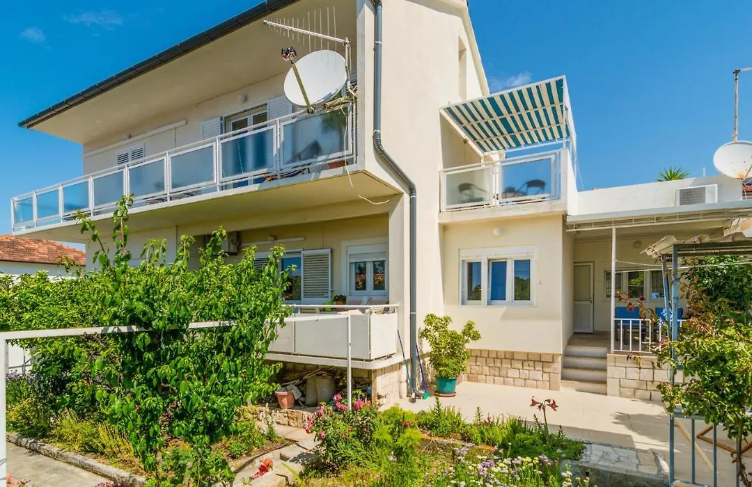 Two-Bedroom Apartment Hvar With Sea View 03-1
