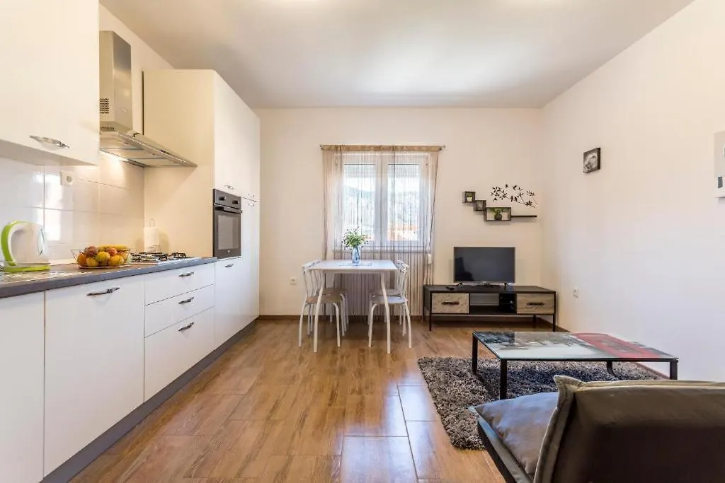 Holiday Home Split-1