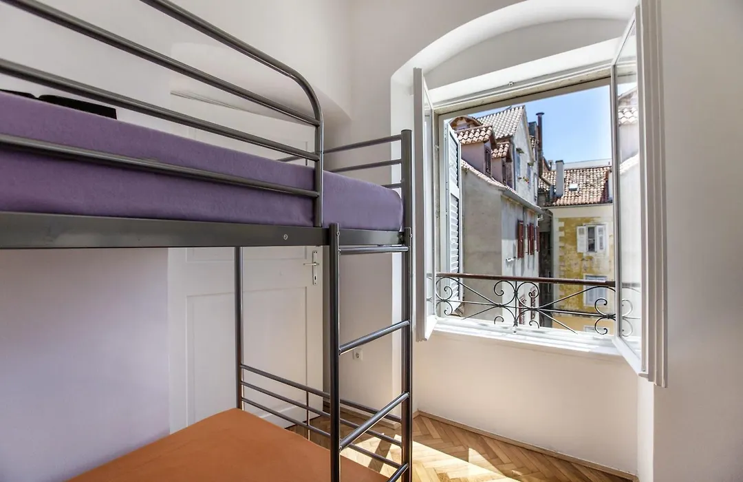 Downtown Hostel-1
