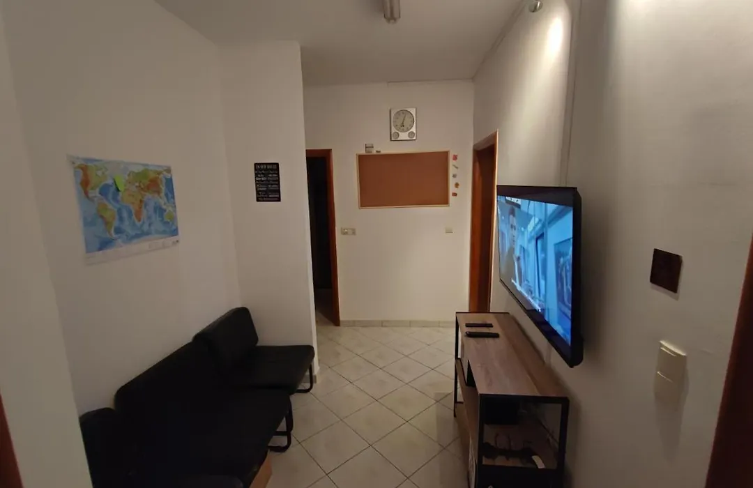 Impact House Split-1