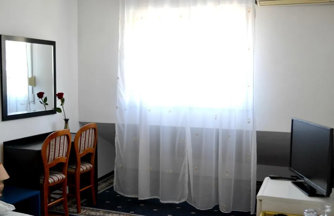 Rooms Lux-1