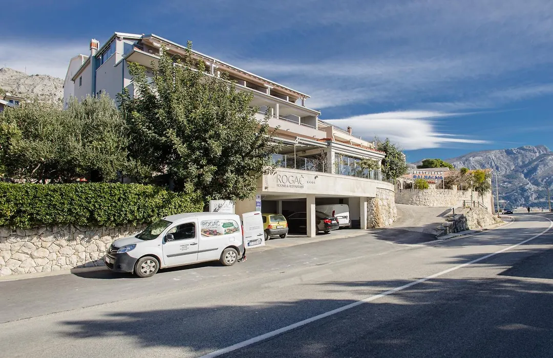 Rogac Rooms & Restaurant-1