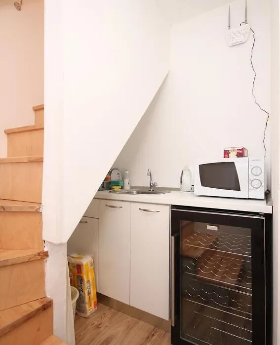 Rooms With Wifi Split - 9252-1
