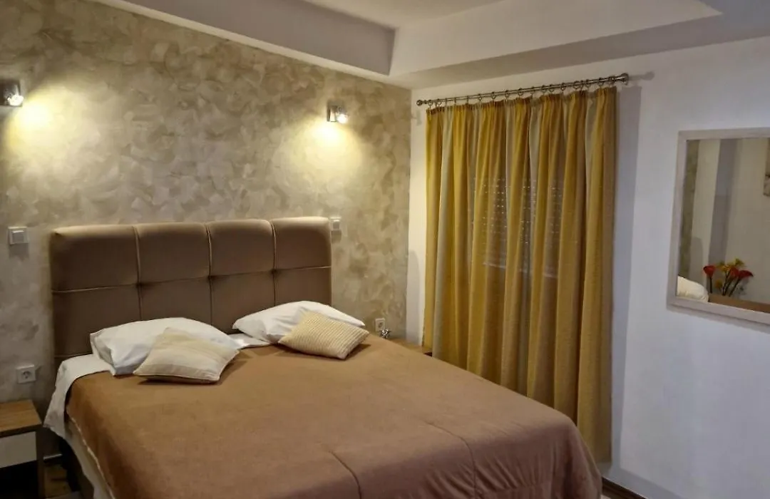The Garden Rooms & Suites-1