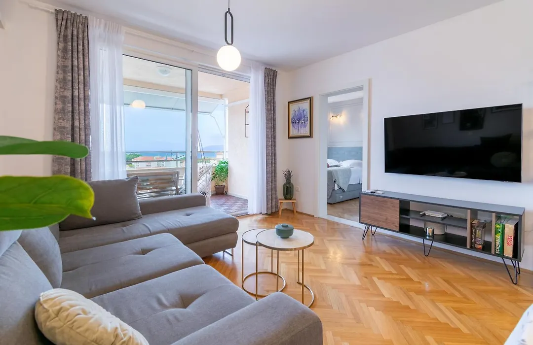 Apartment Maja Superior-1