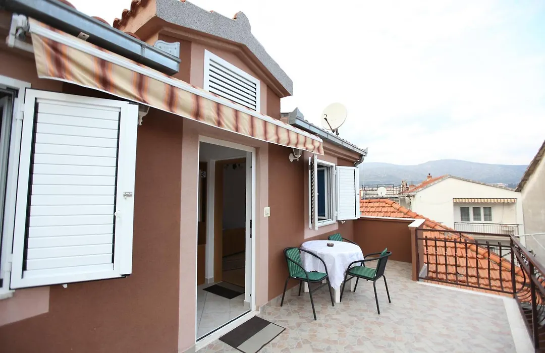 Apartment Jure-1