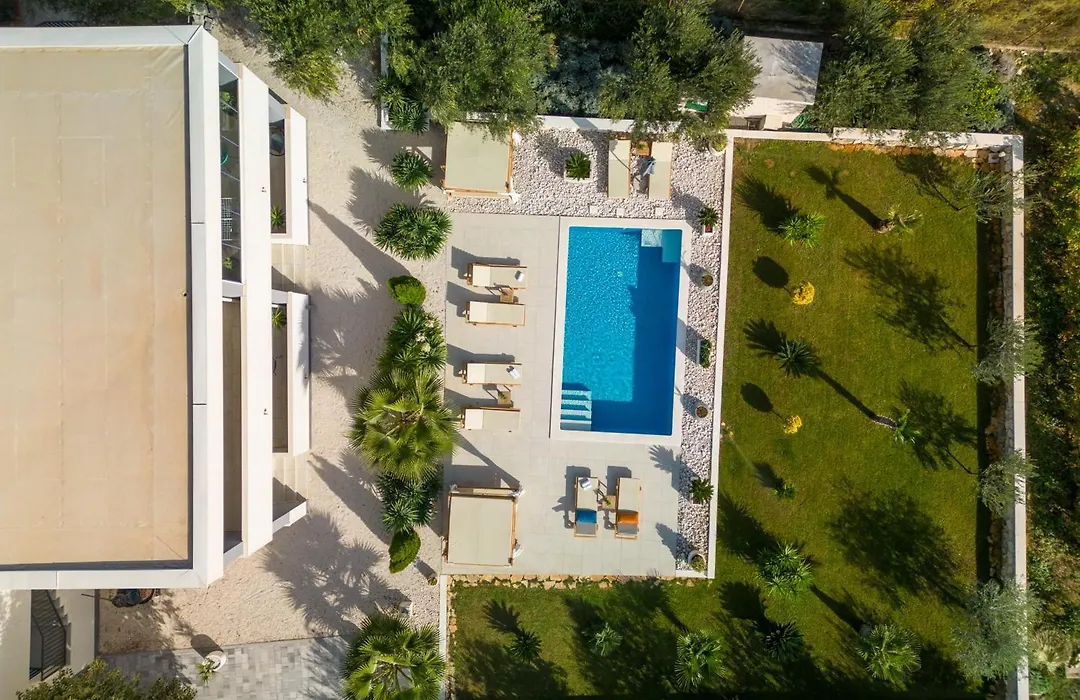 Deluxe Double Room With Sauna And Pool-1