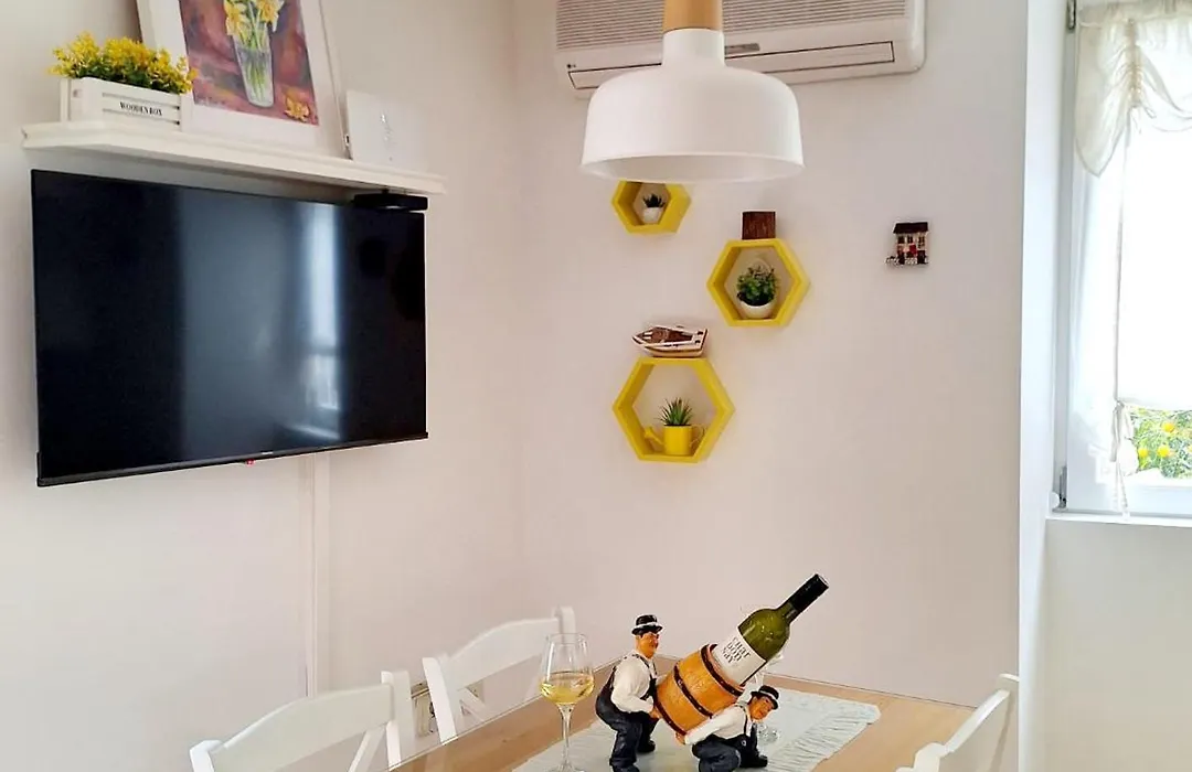 Apartment Megi In Supetar Historical Core-1