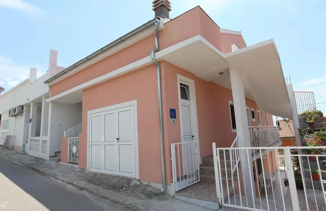 Apartments Alissa-1