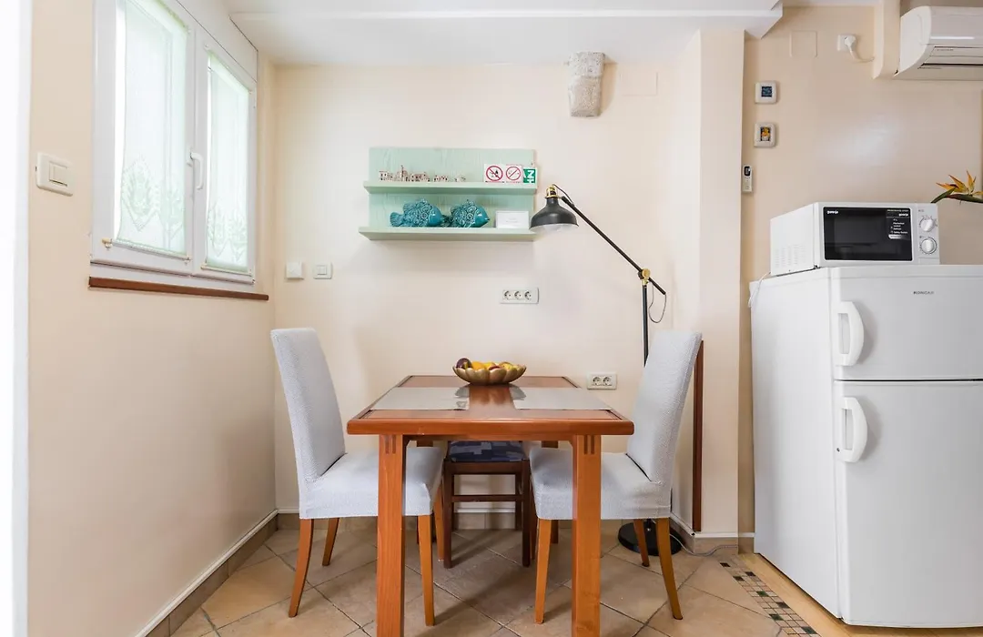 Luxury Apartment Silvana With Beautiful Garden-1