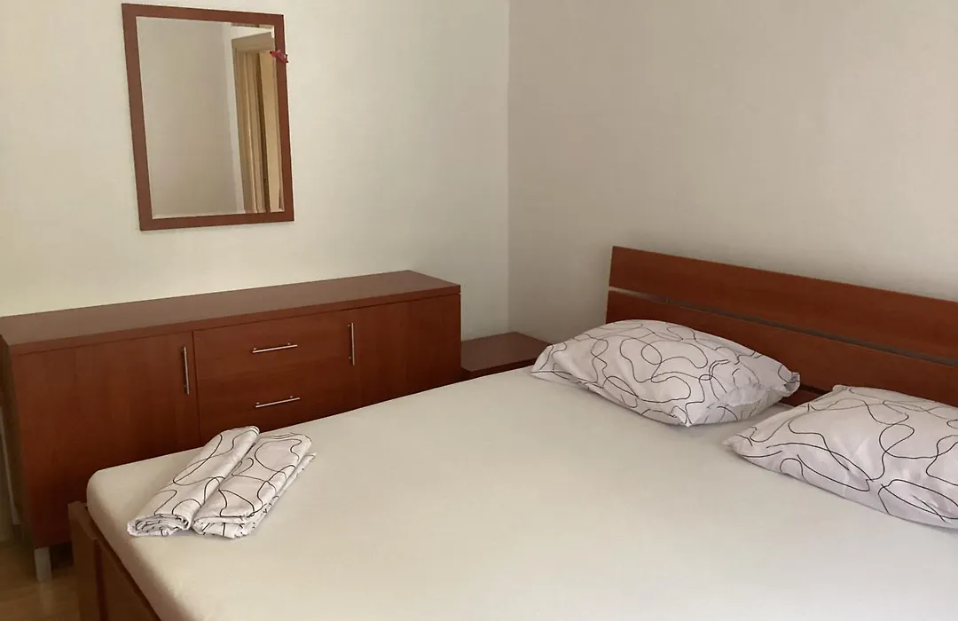 Apartments Ploka-1