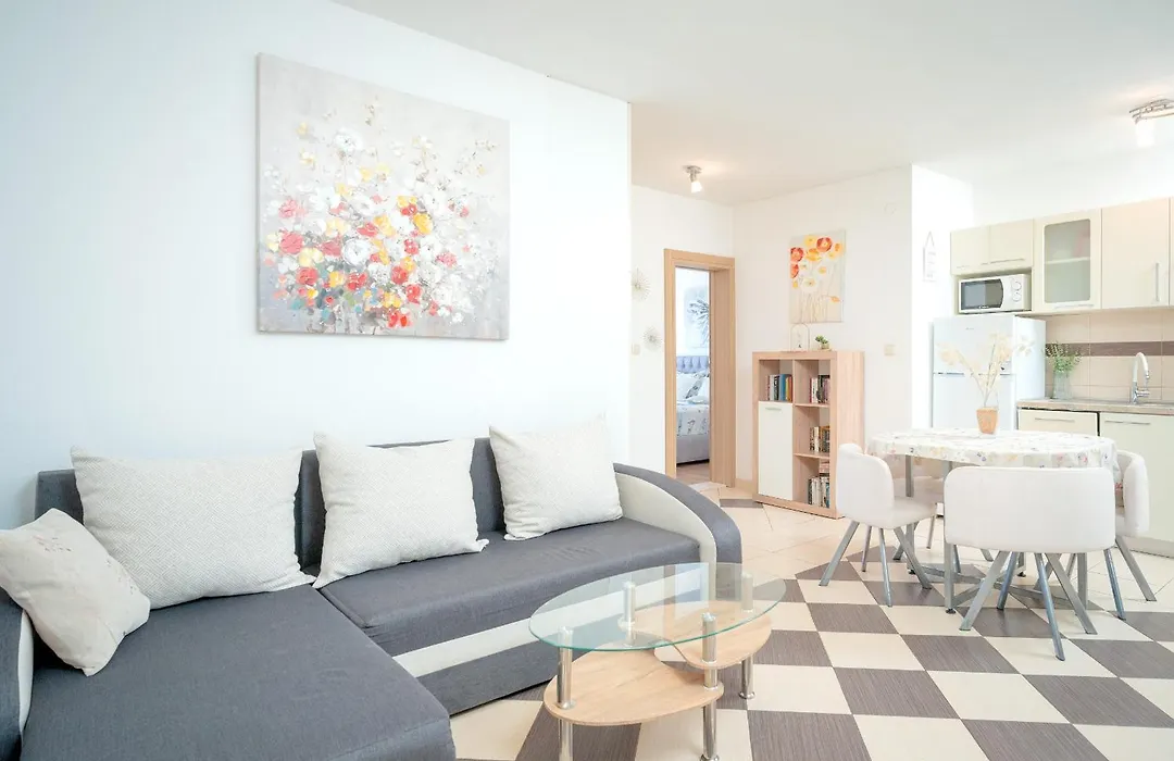 Apartments Edi-1