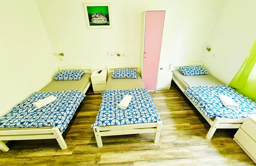Croparadise Hostel-1
